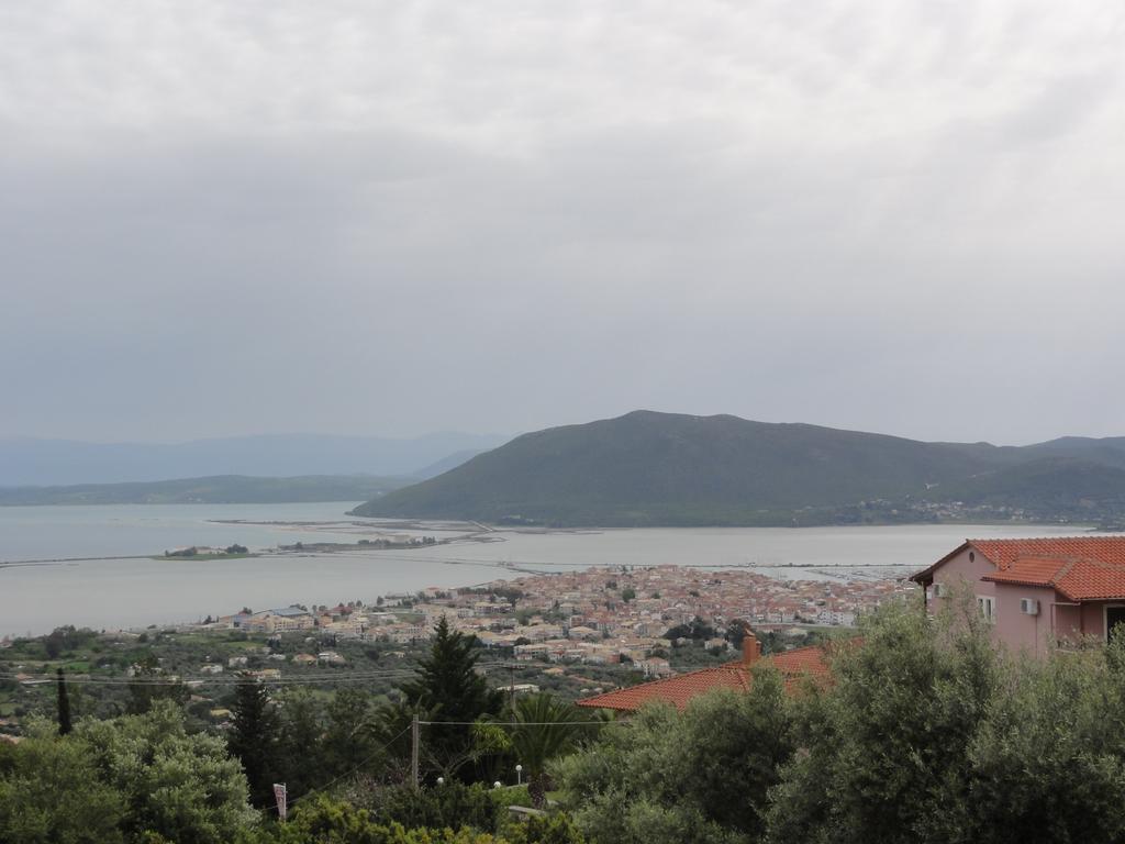 Polikarpos Villas Tsoukaládhes Exteriör bild